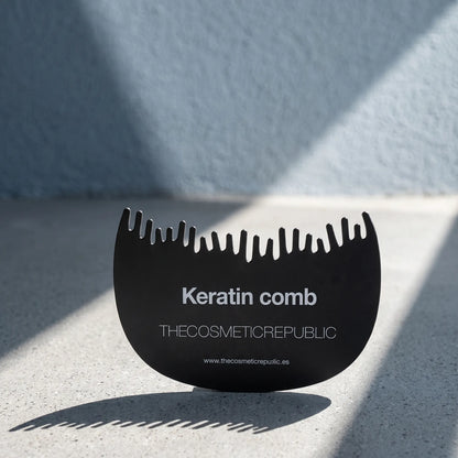 TCR Keratin Comb